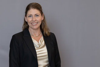 Porträtt på sjukvårdsminister Elisabet Lann