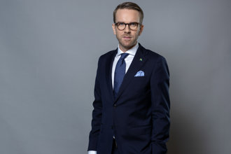 Infrastruktur- och bostadsminister Andreas Carlson.