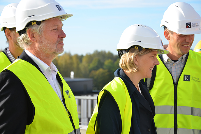 Ministrar i bygghjälmar Ministrar i bygghjälmar