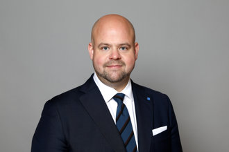 Peter Kullgren