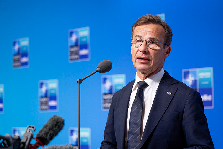 Statsminister Ulf Kristersson talar under toppmöte i Ankara.