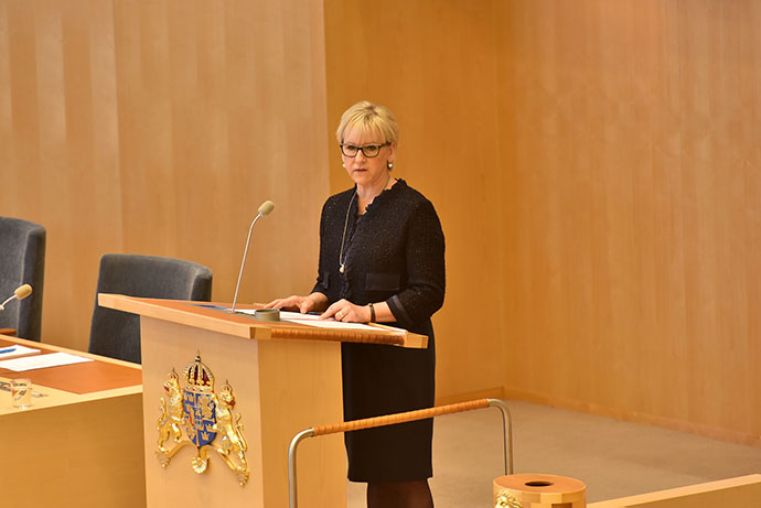 Utrikesminister Margot Wallström i riksdagens talarstol
