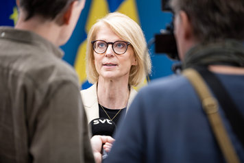 Finansminister Elisabeth Svantesson vill förbättra folkbokföringen