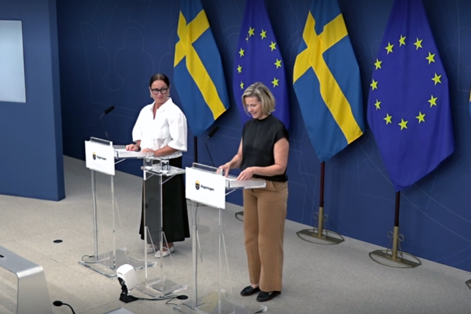 Petra Mårselius och Nina Larsson på pressträffen.