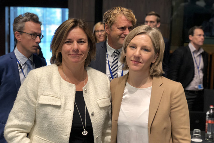 Isabella Lövin och Karolina Skog