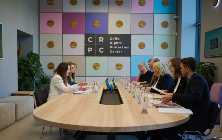 Statsrådet Camilla Waltersson Grönvall deltog i ett bilateralt möte med vice MR-ombudsman Iryna Suslova.