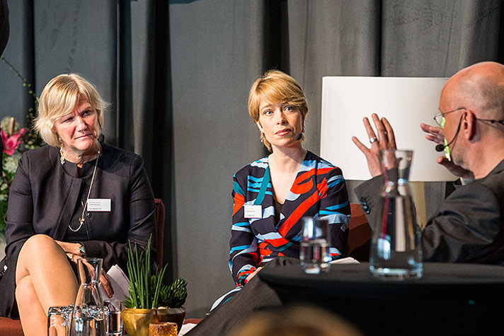 Ann-Marie Begler och Annika Strandhäll.
