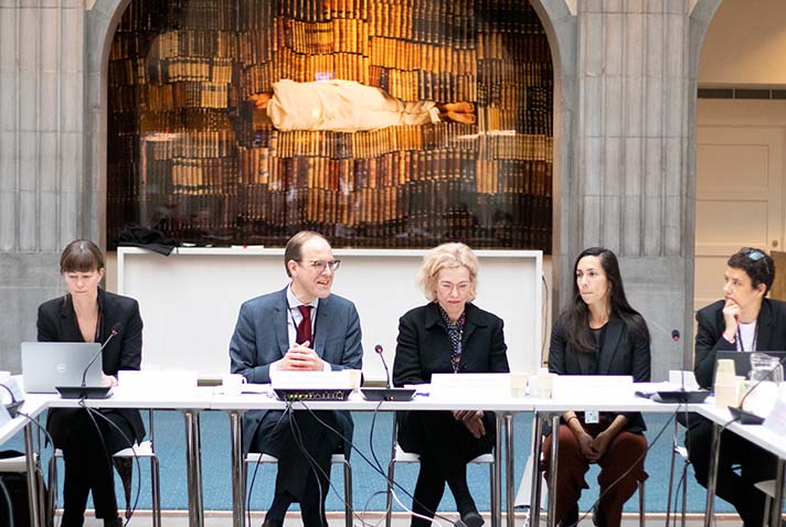 Martin Andreasson inleder sakrådet. 