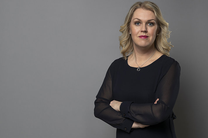 Socialminister Lena Hallengren representerar Sverige på mötet.