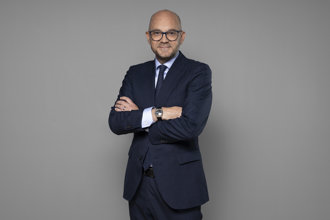 Pressbild på arbetsmarknadsminister Johan Britz