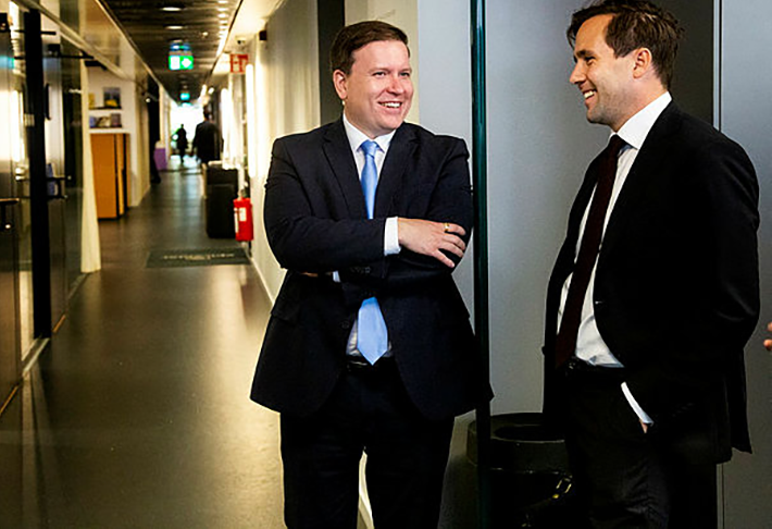 Finlands Utrikeshandels- och utvecklingsminister Ville Tavio och Sveriges Bistånds- och utrikeshandelsminister Benjamin Dousa på besök på Epicenter i Stockholm.