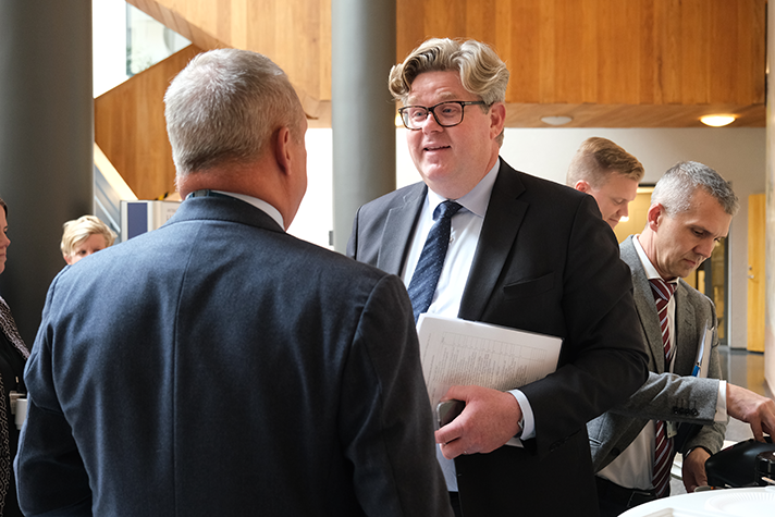 Gunnar Strömmer i rundabordssamtal om brottsförebyggande arbete och regeringens kommande brottsförebyggande skrivelse.