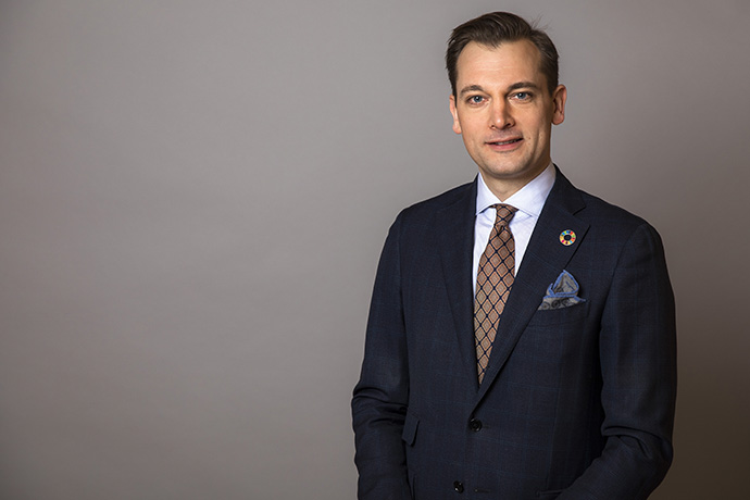 Minister för internationellt uvecklingssamarbete Per Olsson Fridh deltar på mötet den 29 april.