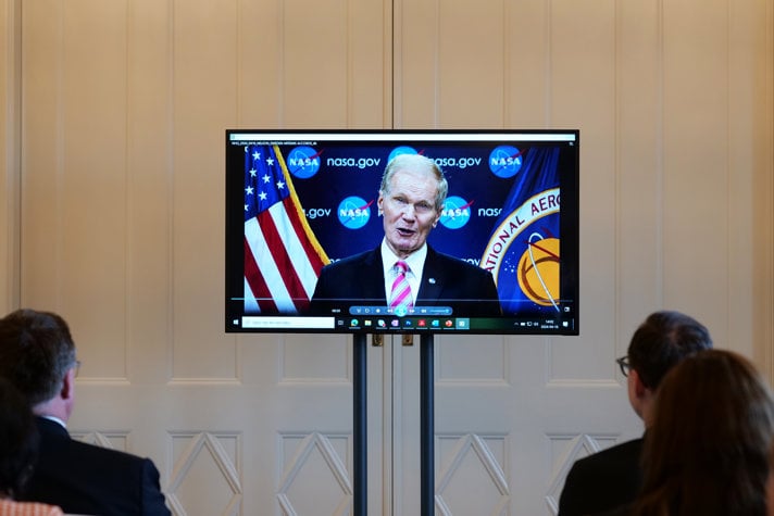  En videohälsning från NASA:s chefsadministratör Bill Nelson spelades upp vid ceremonin.