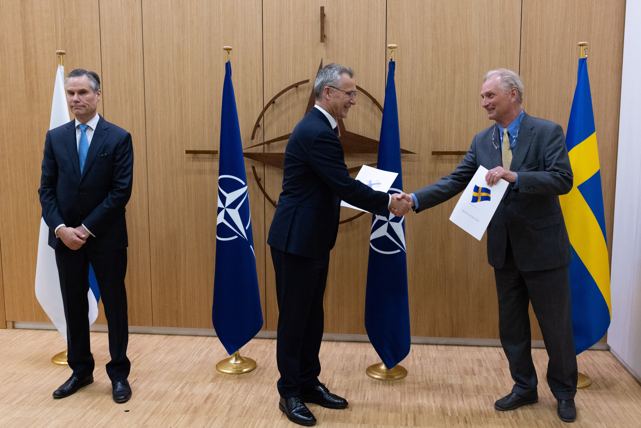 Varför är Inte Sverige Med I Nato
