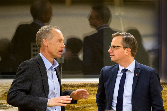 Bild på Johan Rockström och Mikael Damberg.