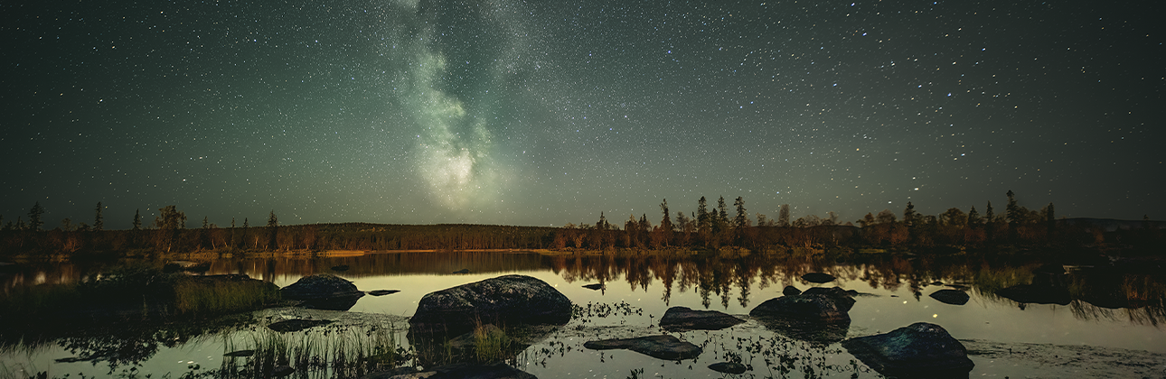 Vintergatan från Pärlälven i skymning