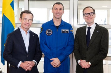 Statsminister Ulf Kristersson, astronauten Marcus Wandt och utbildningsminister Mats Persson.