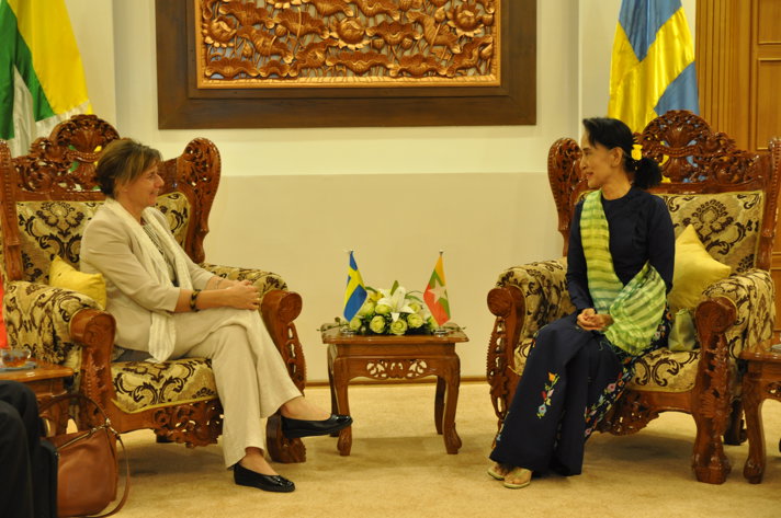 Isabella Lövin träffar Aung San Suu Kyi