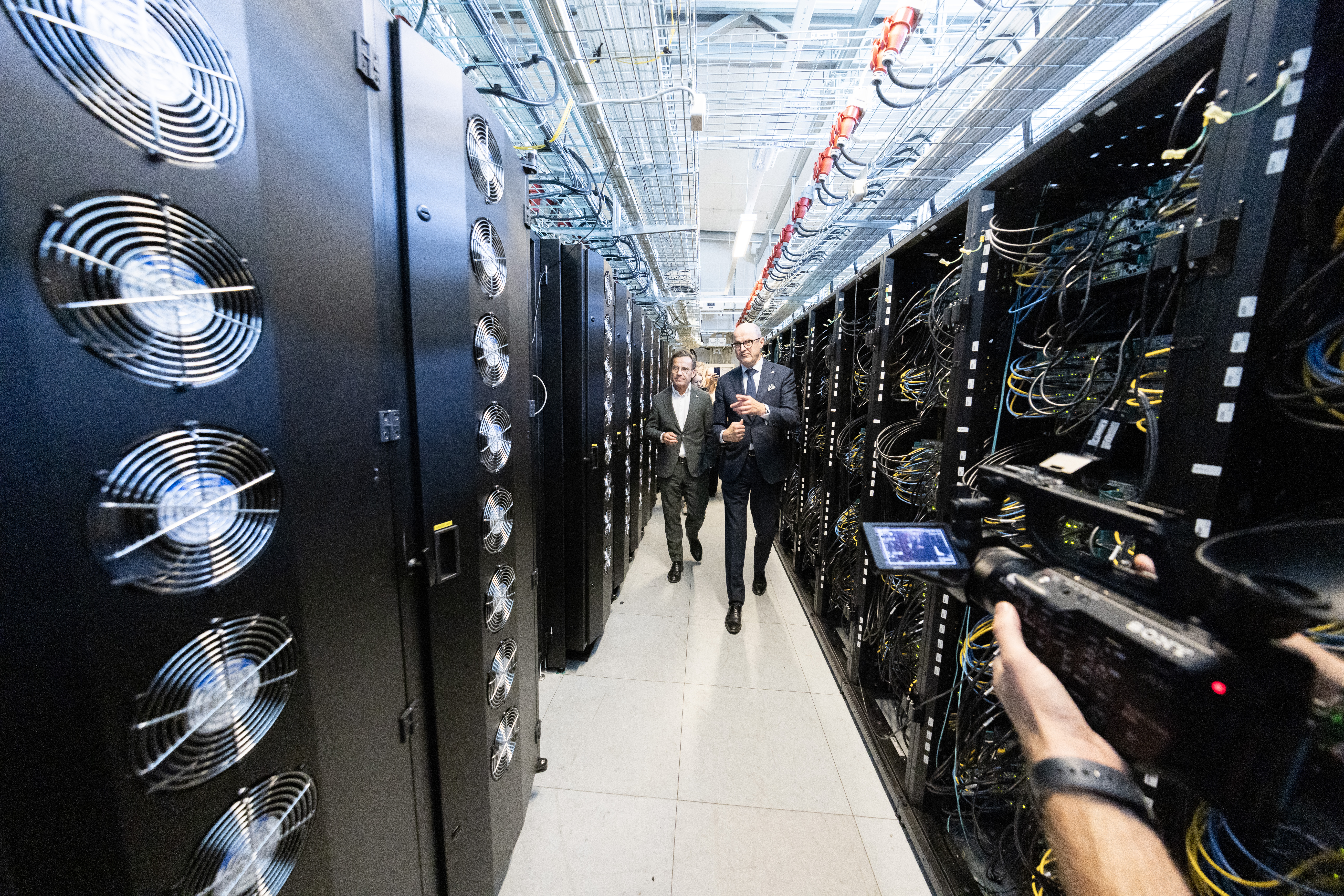 Statsministern fick en presentation av superdatorn Berzelius på Linköpings universitet.