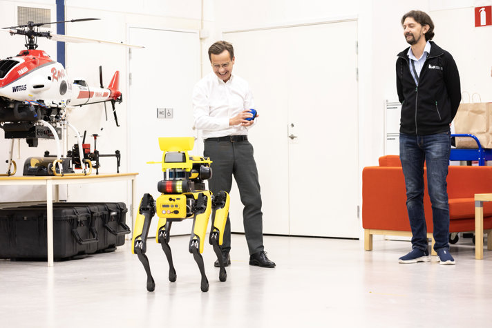 Statsministern besökte forskningsprogrammet WASP vid Linköpings universitet.