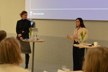 Bild på Statssekreterare Karin Svanborg-Sjövall och kulturminister Parisa Liljestrand.
