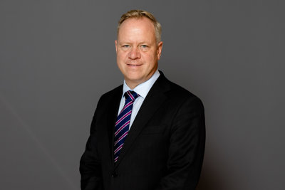 Porträttbild på Oscar Wåglund Söderström.