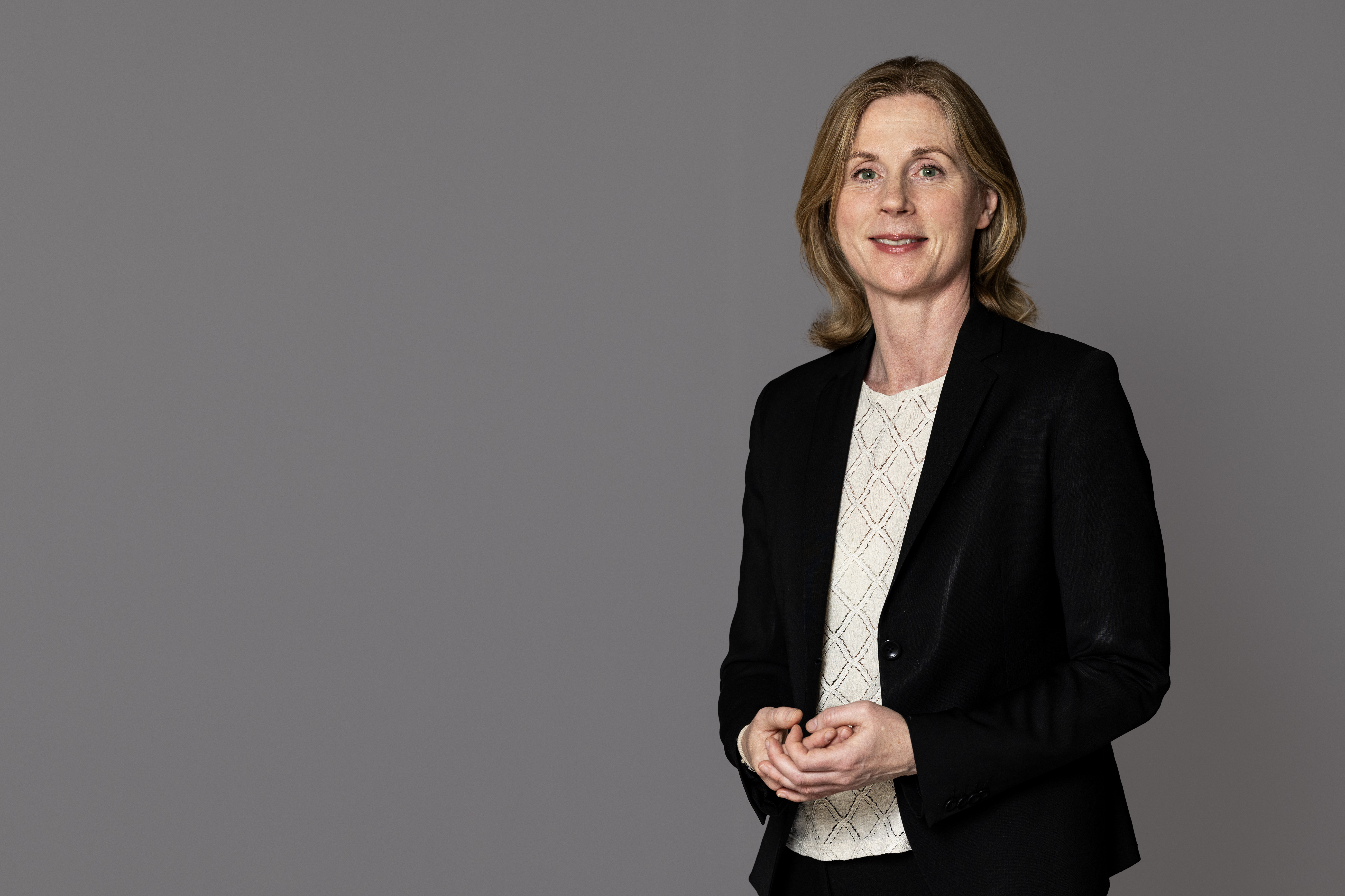 Porträttfoto på statssekreterare Karin Sedvall.