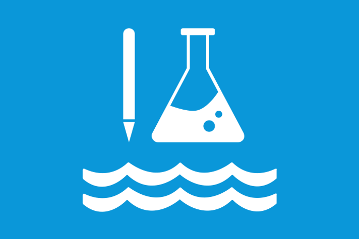 Ljusblå bakgrund vita illustrationer, överst en skalpell och en e-kolv. Nederst en våg.