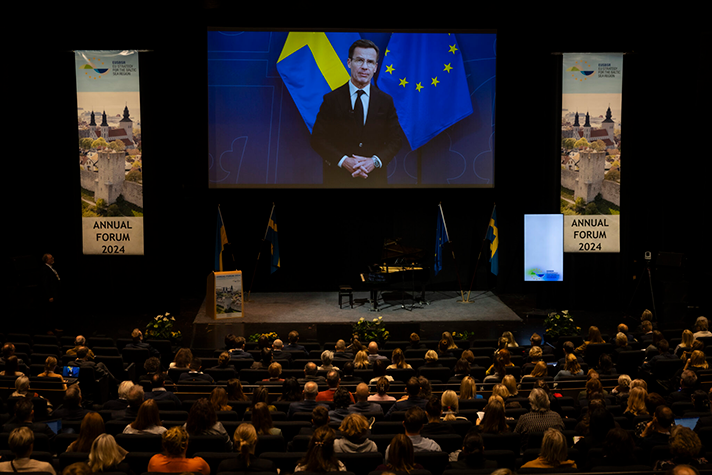 Statsminister Ulf Kristersson höll ett inledande anförande under Östersjöstrategins årliga forum. 