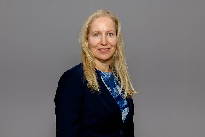 Anna Dahlberg, statssekreterare, porträtt i halvformat